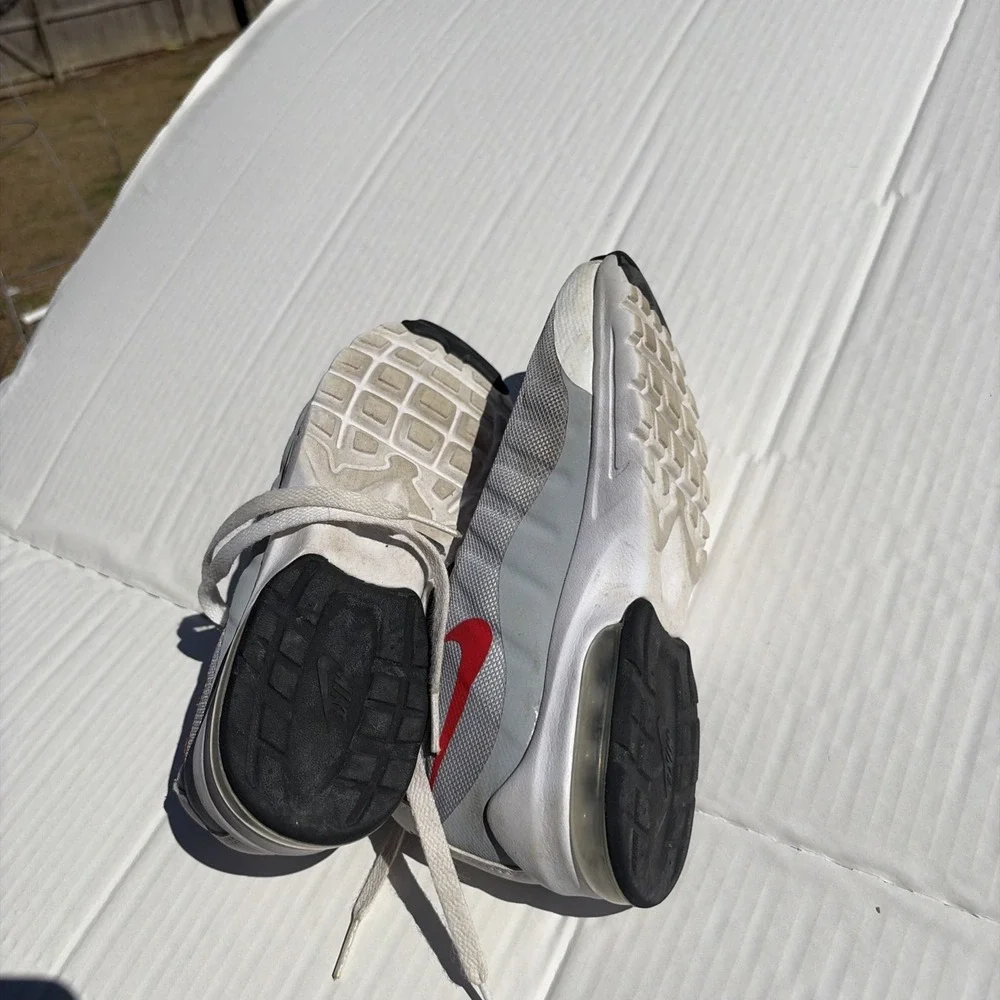 Nike Air Max Invigor Gray and Red 3.5Y‎ Youth Sneakers